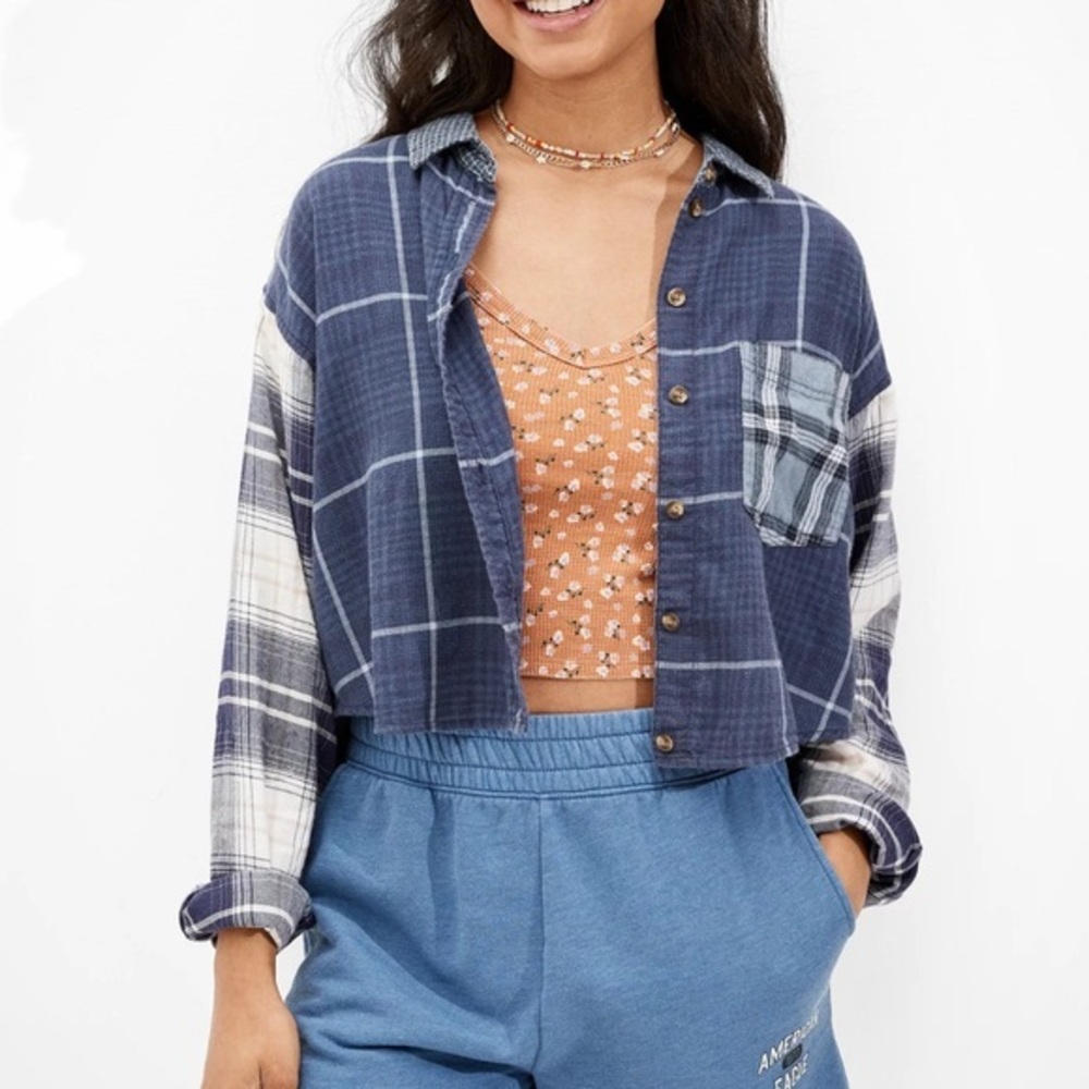 American Eagle Blue Patchwork Cropped Flannel Shirt SIZE LARGE